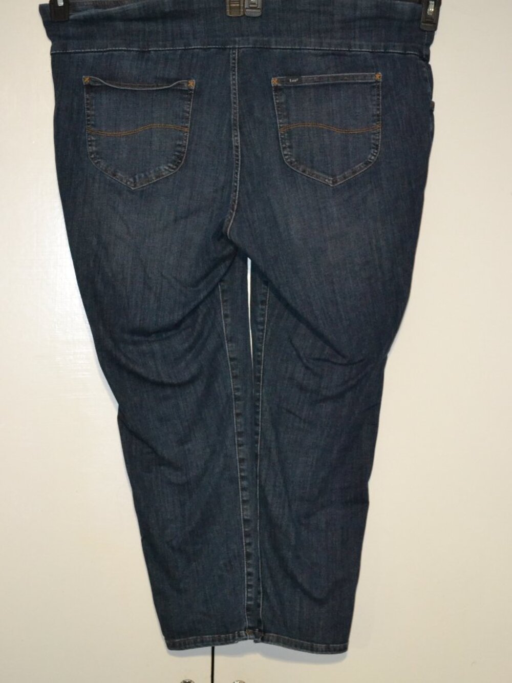 Lee Plus Sculpting Skinny Leg Jeans Women’s Mid Rise Dark Wash Denim - Picture 2 of 7